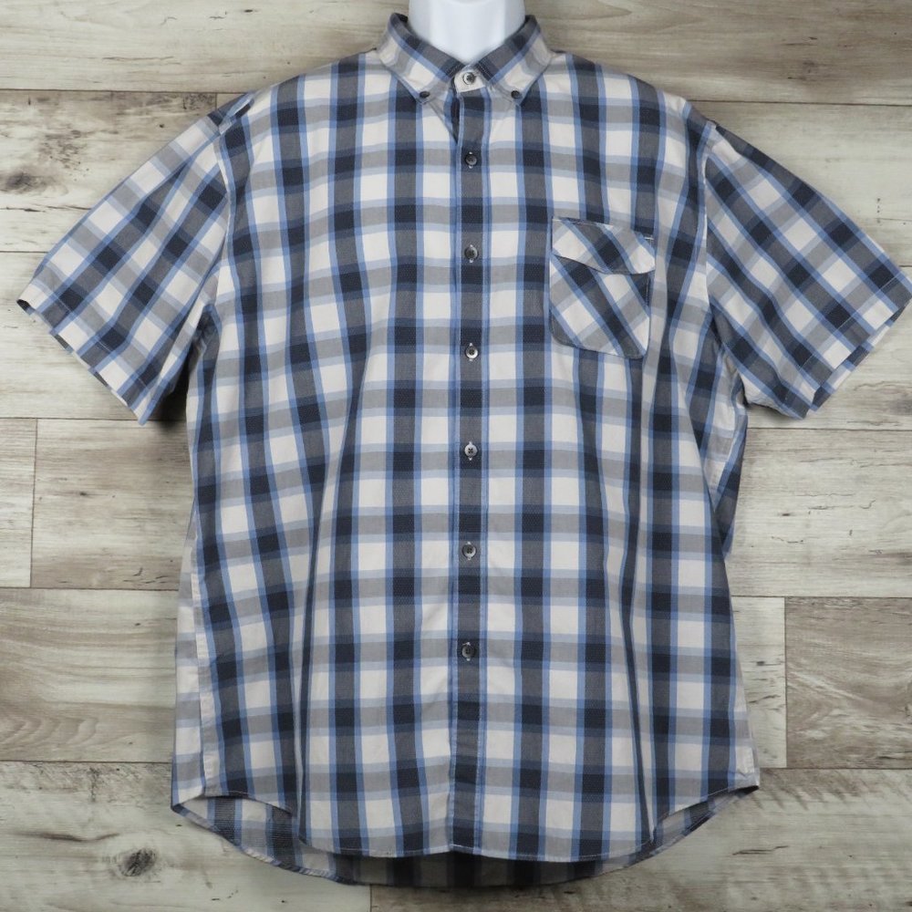 Van Heusen* Men's Short Sleeve Button Down Curved Hem Chest Pocket Shirt~Size XL